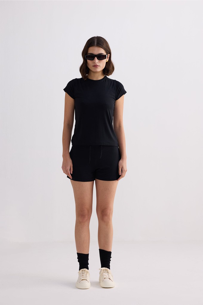 Essential Short Sleeve Tee Set in Black from Reistor