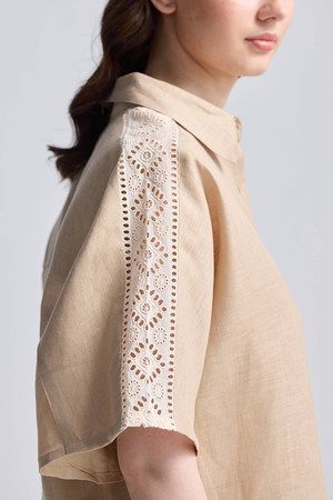 Boxy Shirt with Lace from Reistor