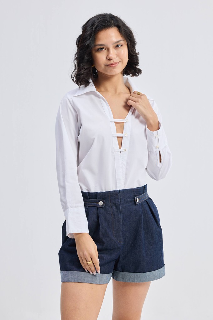 Crisp Details Button-down Shirt in White from Reistor