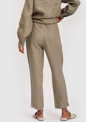 The Goes with Everything Dark Green Pant from Reistor