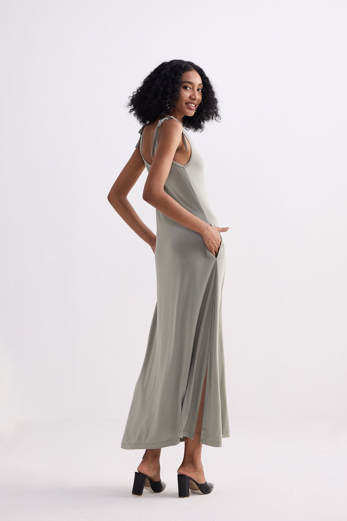 Tie-Detail Maxi Dress in Light Olive from Reistor