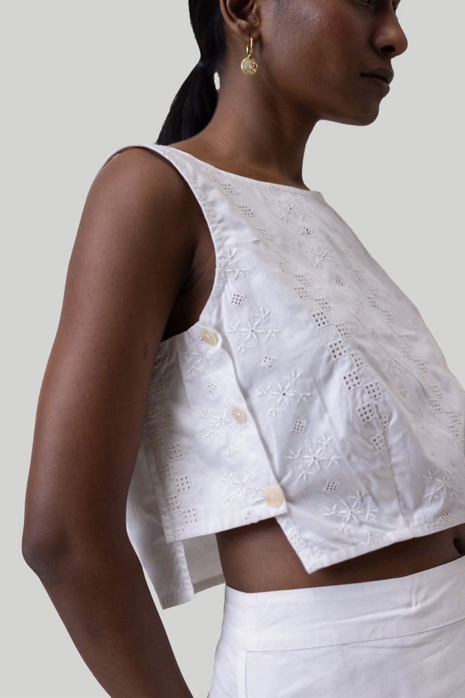 Boxy Crop Top in White from Reistor