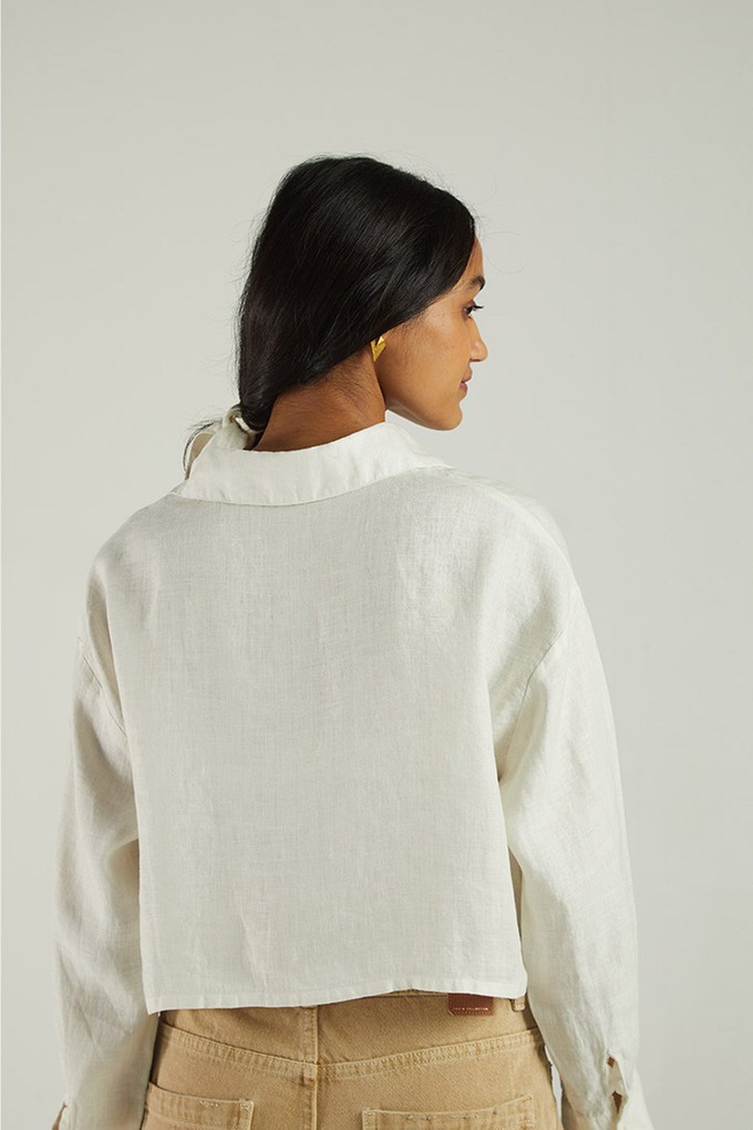 Crop it like it's Hot Shirt in Off-white from Reistor