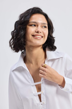 Crisp Details Button-down Shirt in White from Reistor