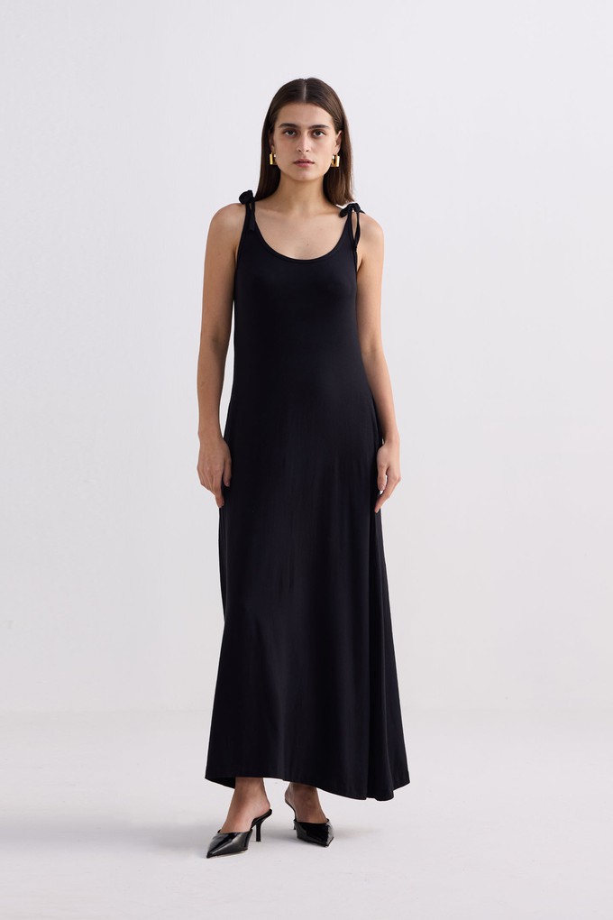 Tie-Detail Maxi Dress in Black from Reistor