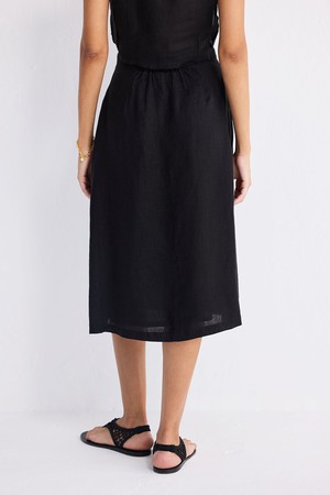 Overlap Midi Skirt in Black from Reistor