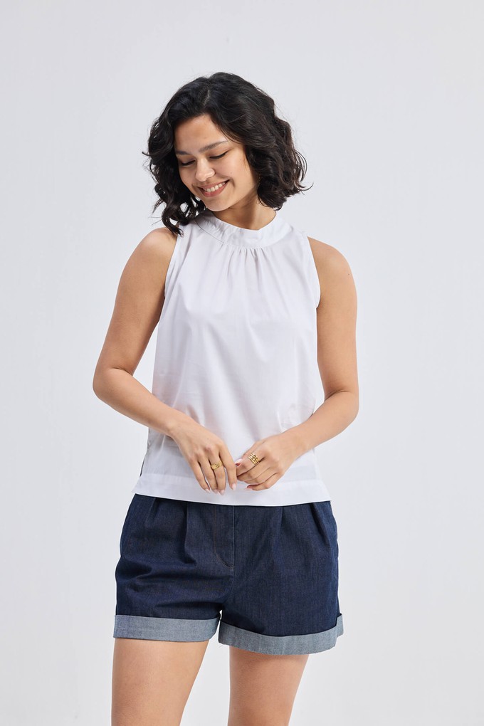 High-Neck Top with Gathers in White from Reistor