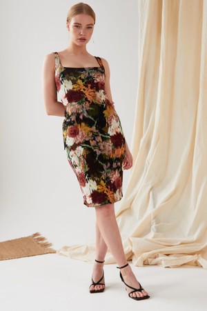 Sleeveless Floral Bodycon Dress from Sarvin