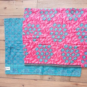 Sari placemats, handmade, set of 2, table mats, reversible from Shakti.ism Sari placemats, handmade, set of 2, table mats, reversible from Shakti.ism