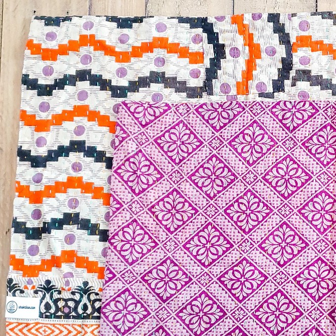 Sari placemats, handmade, set of 2, table mats, reversible from Shakti.ism Sari placemats, handmade, set of 2, table mats, reversible from Shakti.ism