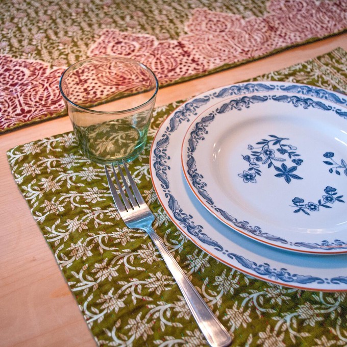 Sari placemats, handmade, set of 2, table mats, reversible from Shakti.ism Sari placemats, handmade, set of 2, table mats, reversible from Shakti.ism