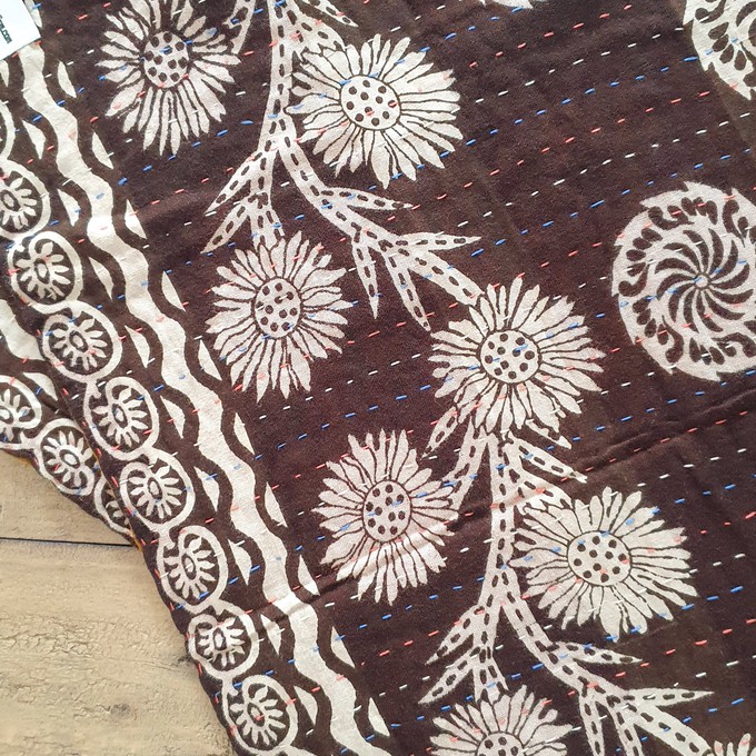 Sari placemats, handmade, set of 2, table mats, reversible from Shakti.ism Sari placemats, handmade, set of 2, table mats, reversible from Shakti.ism