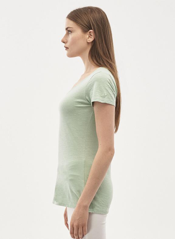 Basic T-Shirt Groen from Shop Like You Give a Damn