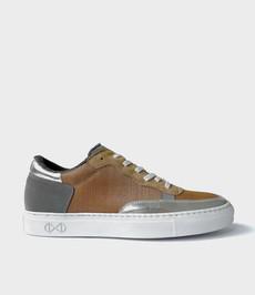 Sneakers Wood Bruin Grijs via Shop Like You Give a Damn