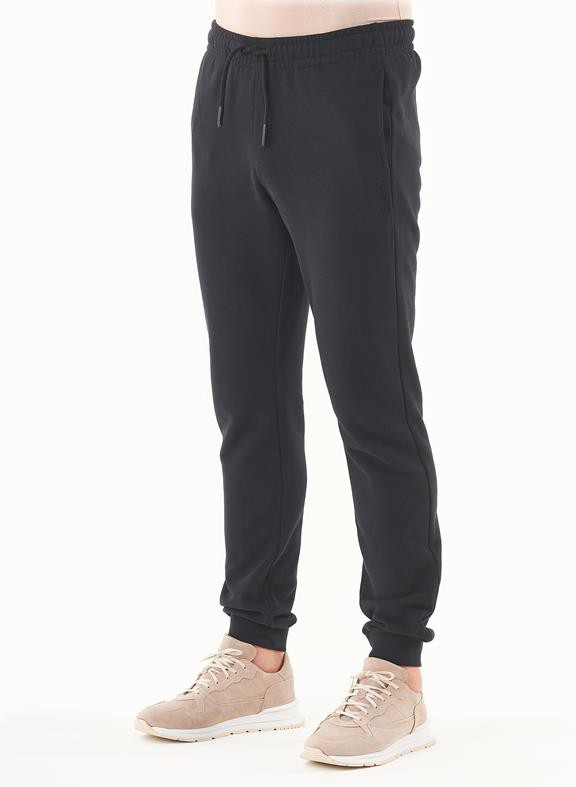 Joggingbroek Peeno Zwart from Shop Like You Give a Damn