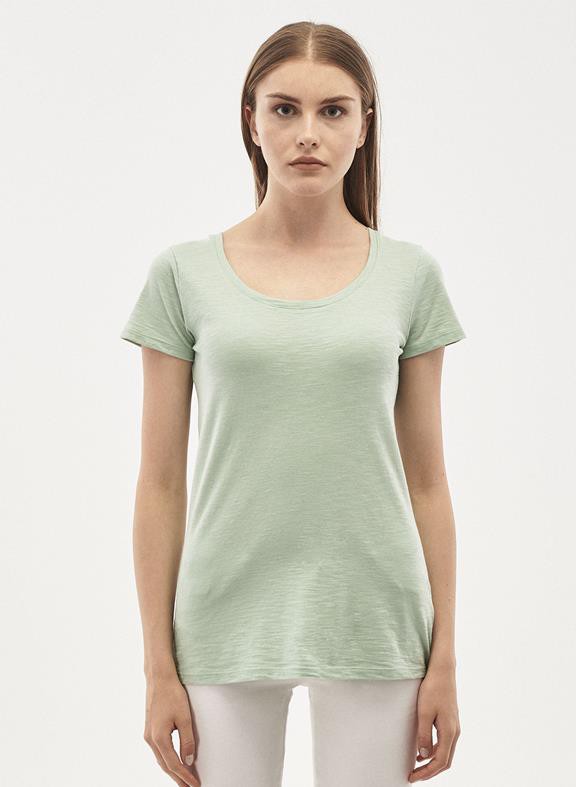 Basic T-Shirt Groen from Shop Like You Give a Damn