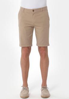 Chinoshort Slank Beige via Shop Like You Give a Damn