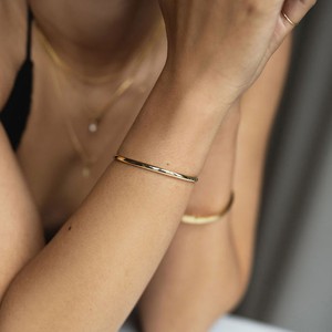 Oval Bangle - Gold 14k from Solitude the Label