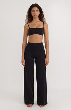 Core straight leg pants zwart via Sophie Stone