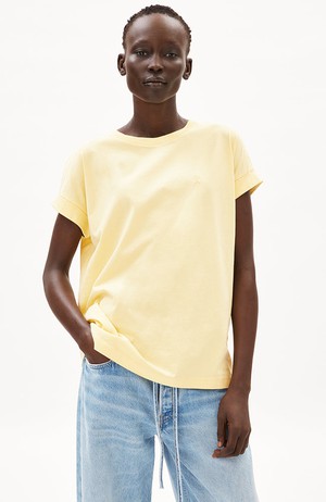 Idaara t-shirt early yellow from Sophie Stone