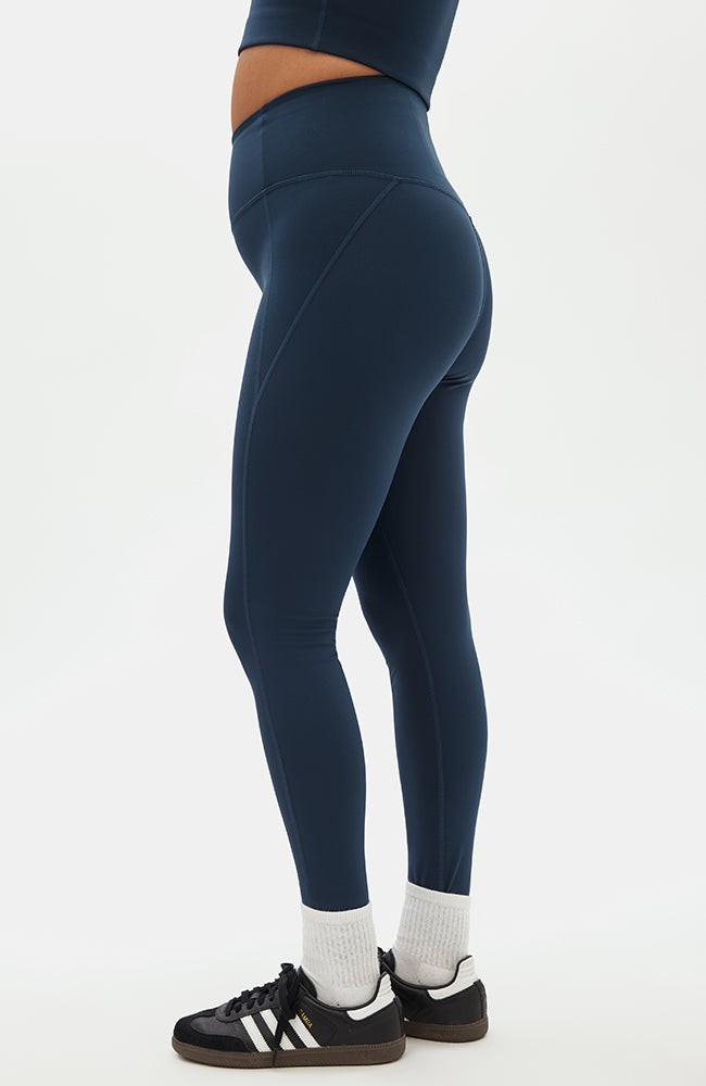 Compressive high-rise legging midnight from Sophie Stone