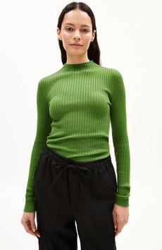 Alaania top ivy green via Sophie Stone