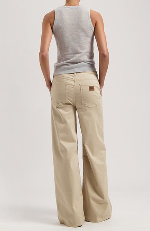 Chelsea Mid Loose jeans sand from Sophie Stone