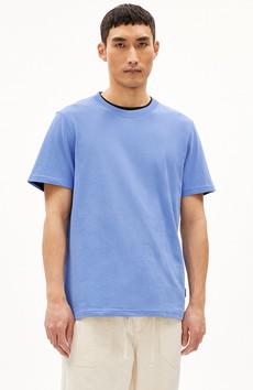 Maarkos t-shirt blue bloom via Sophie Stone