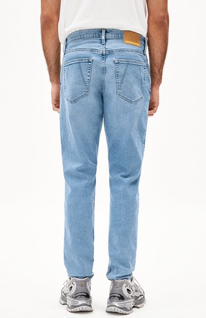 Aarjo jeans Tarpa cloud from Sophie Stone