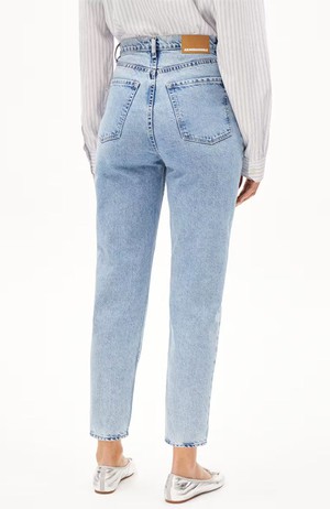 Mairaa Mom jeans fresh blue from Sophie Stone