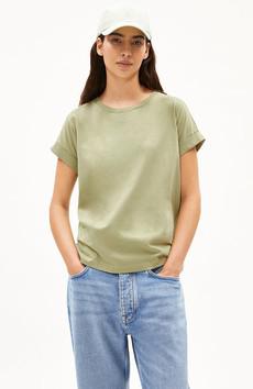 Idaara t-shirt light matcha via Sophie Stone