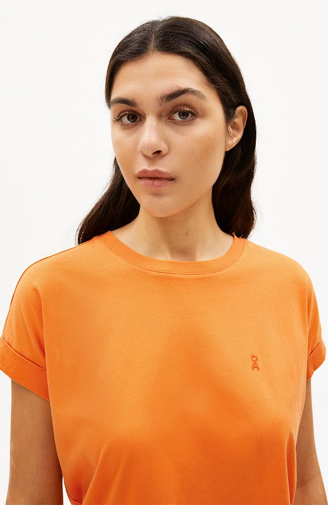 Idaara t-shirt light tangerine from Sophie Stone