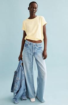 Idaara t-shirt early yellow via Sophie Stone