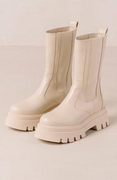 All Rounder white leather boots via Sophie Stone