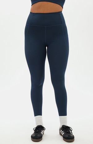 Compressive high-rise legging midnight from Sophie Stone