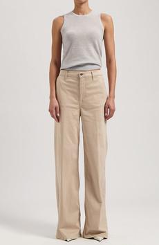 Chelsea Mid Loose jeans sand via Sophie Stone