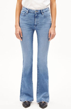 Anamaa flared jeans blue mist from Sophie Stone