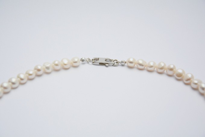 THE ULTIMATE PEARL NECKLACE from squïd studios