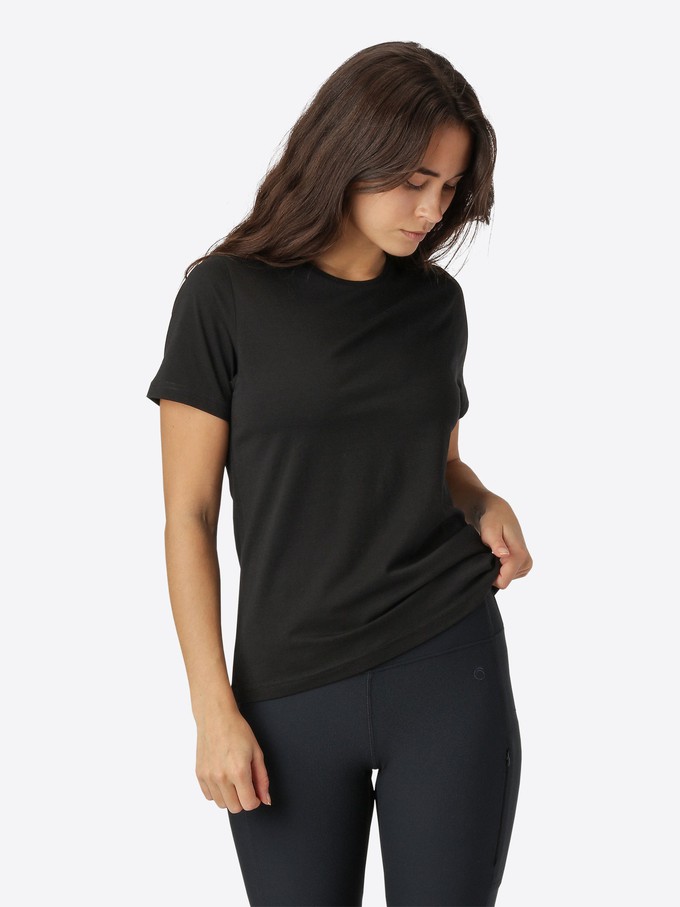 Mulroe Tee Black from Superstainable