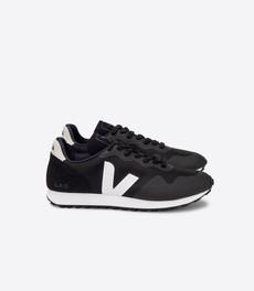 Veja SDU B-Mesh Black White via The Blind Spot