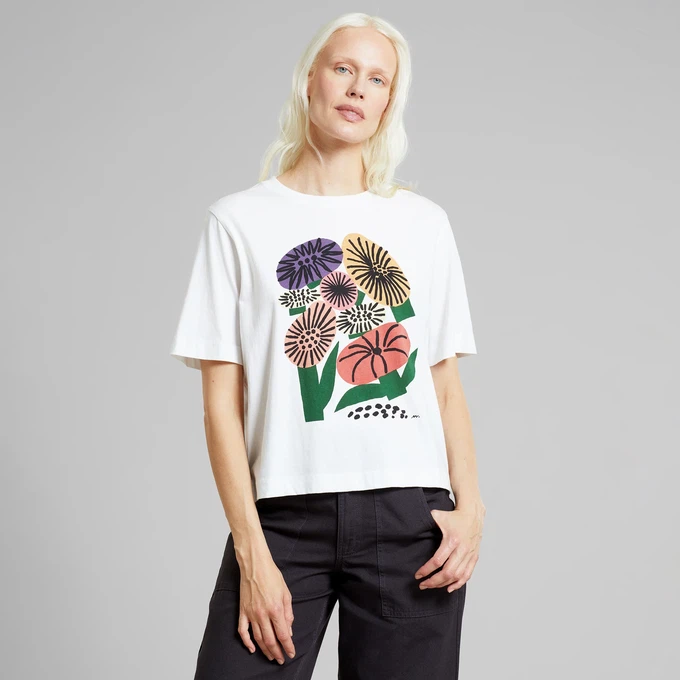 T-shirt Vadstena Memphis Flowers White from The Blind Spot