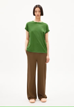 T-shirt Idaara Ivy Green from The Blind Spot