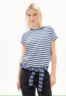 T-shirt Idaara Stripes White Lapis Blue via The Blind Spot