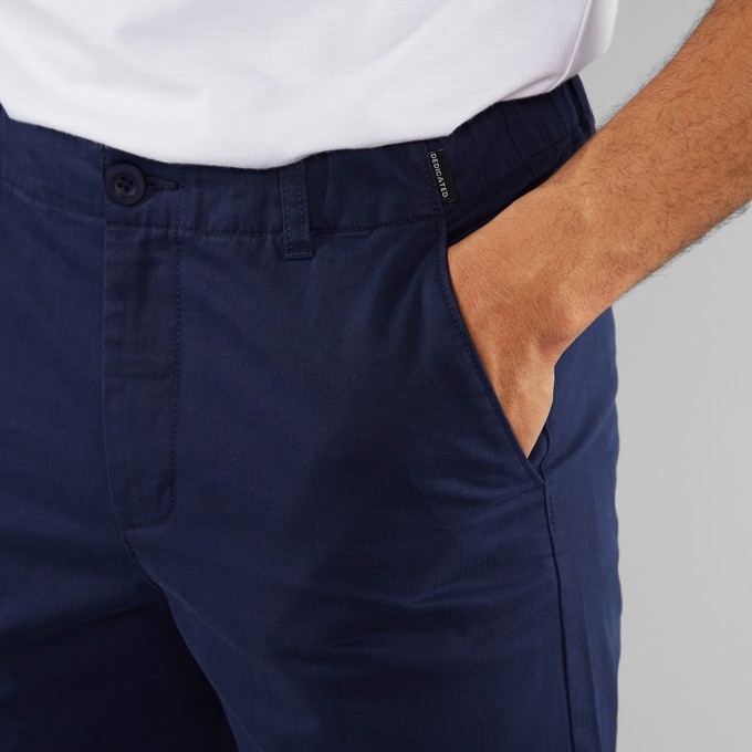 Chino Shorts Nacka Navy from The Blind Spot