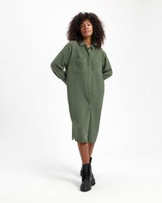 Kuyichi Jurk Sadie Dress Moss Green via The Blind Spot