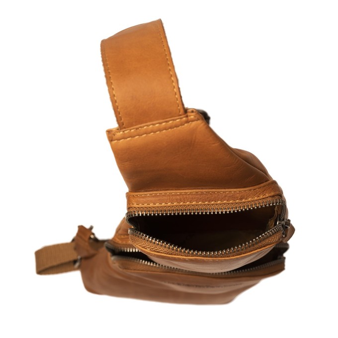 Leather Crossbody Bag Cognac Logan - The Chesterfield Brand from The Chesterfield Brand