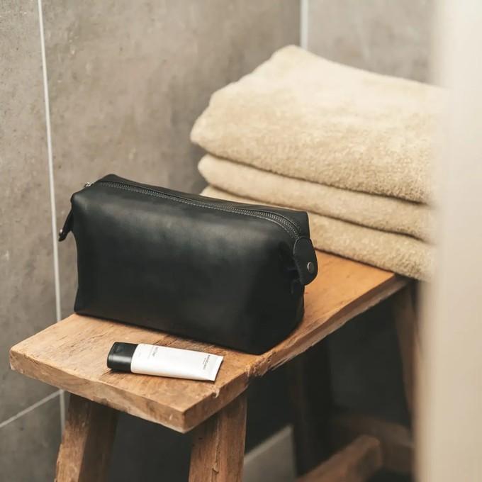 Leather Toiletry Bag Black Westport - The Chesterfield Brand from The Chesterfield Brand