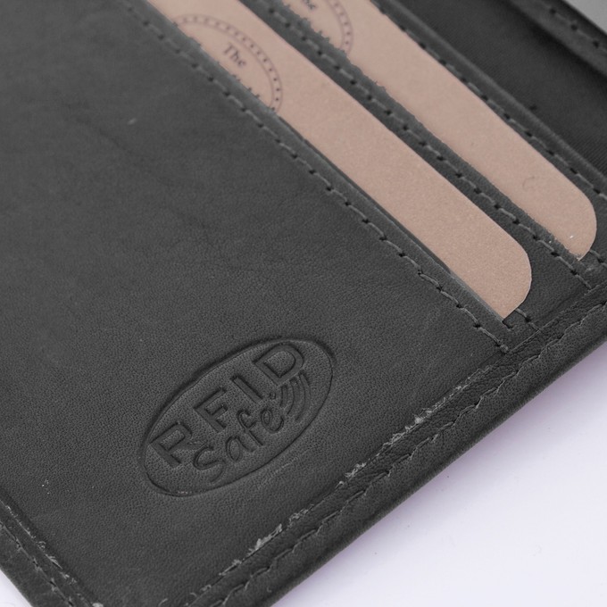 Leather Wallet Black Hereford - The Chesterfield Brand from The Chesterfield Brand