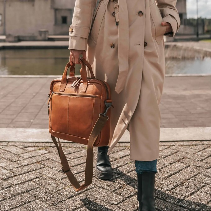 Leather Laptop Bag Cognac Calvi - The Chesterfield Brand from The Chesterfield Brand