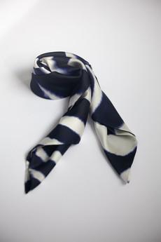 THE FILIPA SCARF via THE LAUNCH